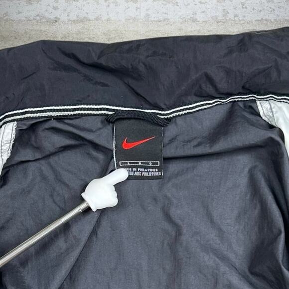 Vintage 90s Nike Windbreaker Jacket Mens L Jet Black White Swoosh Full Zip Nylon - Picture 4 of 4